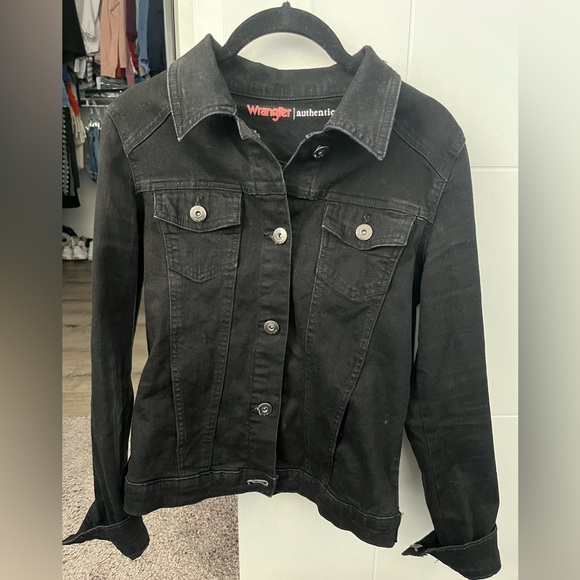 Wrangler Authentics Women's Stretch Denim Jacket - Picture 4 of 4